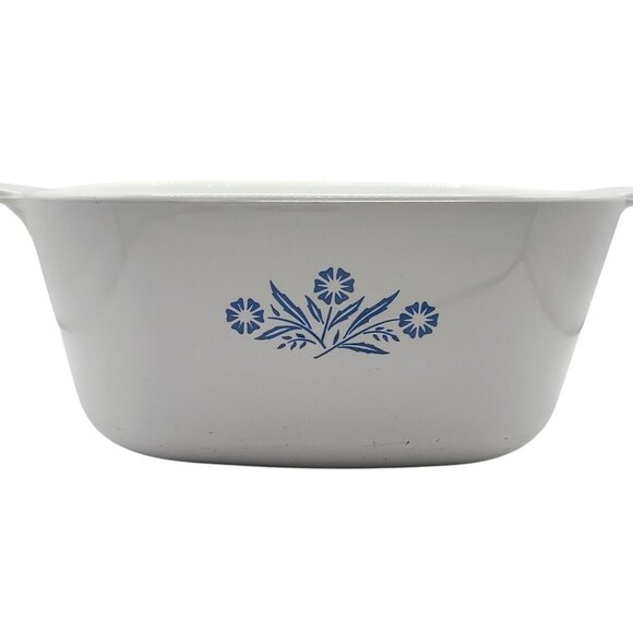 Corning Ware Blue Cornflower 2.5 Qt P-2 1/2-B Casserole Dish white blue floral - Picture 1 of 11